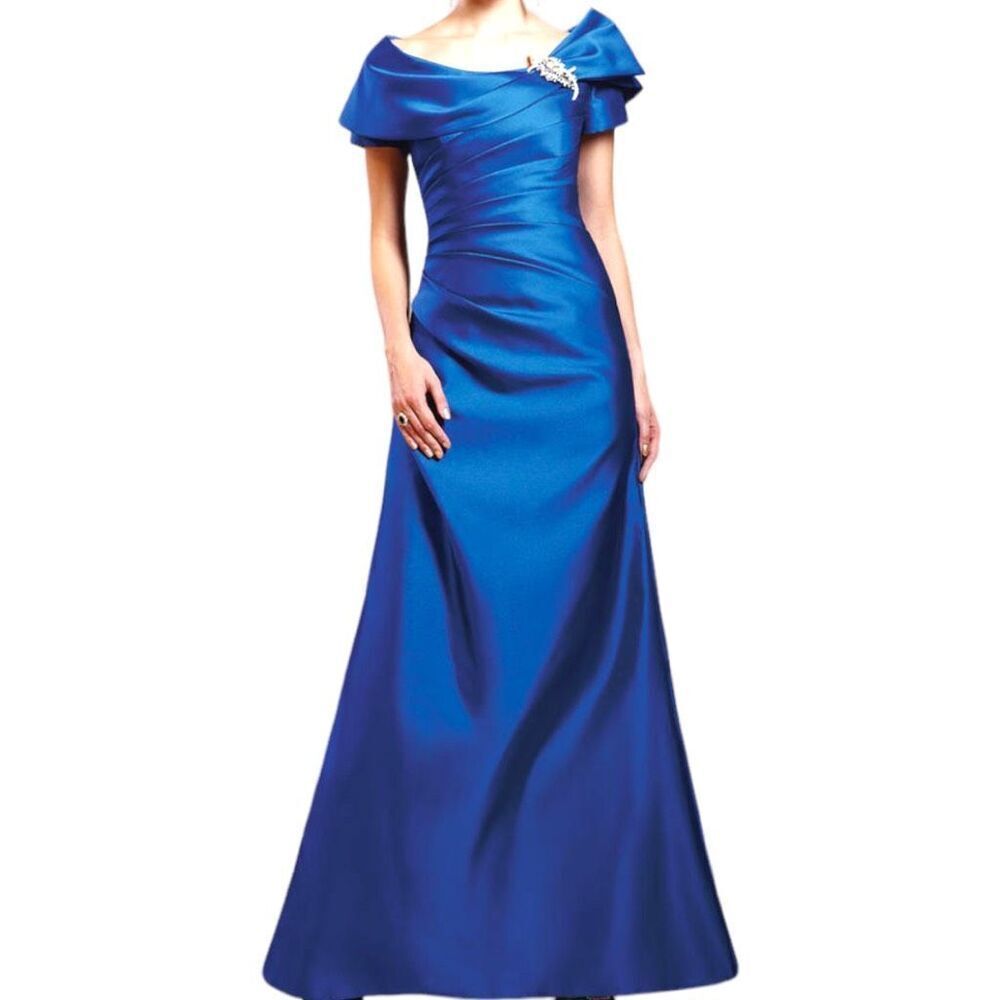JADE COUTURE BY JASMINE Women's Sapphire Blue Gown - Wedding Size 2 - NWT